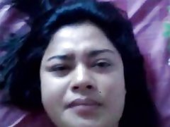 Индонезийский tante dientot